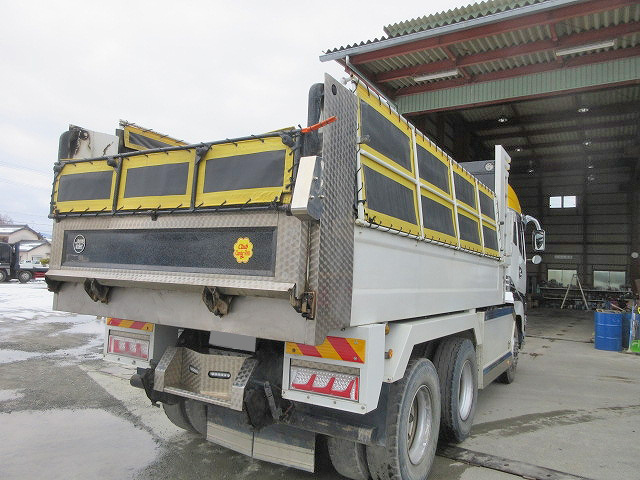三菱ふそうスーパーグレートダンプ大型（10t）[写真02]