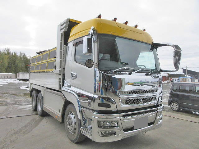 三菱ふそうスーパーグレートダンプ大型（10t）[写真03]