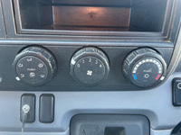 三菱ふそうキャンター平ボディ小型（2t・3t）[写真38]