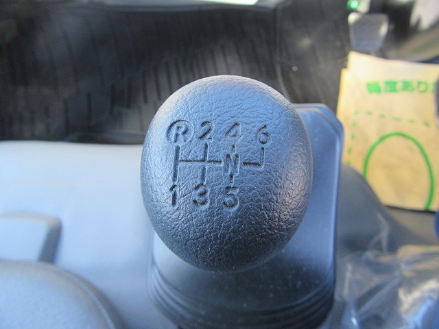 トヨタダイナクレーン4段小型（2t・3t）[写真27]