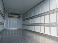 三菱ふそうキャンター冷凍車（冷蔵車）小型（2t・3t）[写真12]