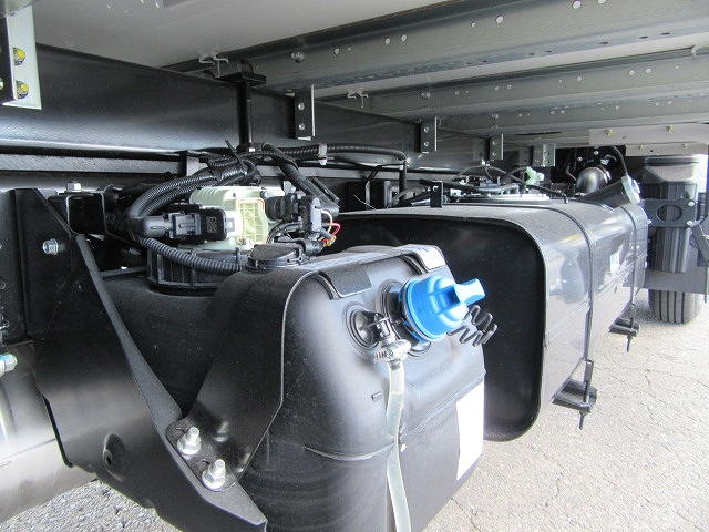 三菱ふそうキャンター冷凍車（冷蔵車）小型（2t・3t）[写真18]