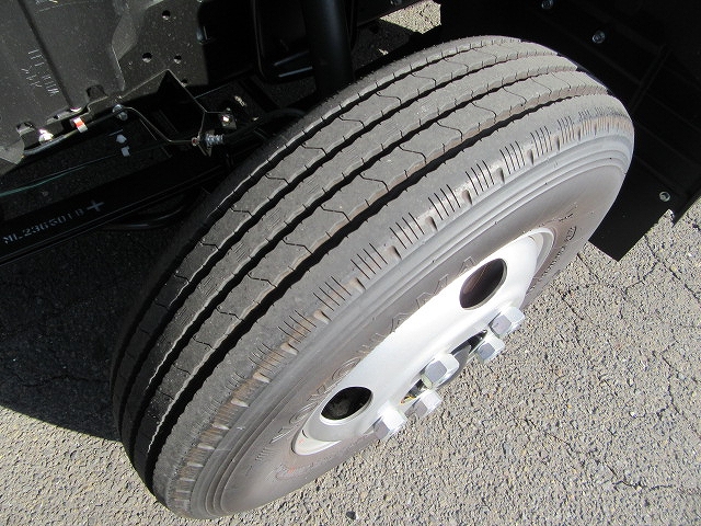 三菱ふそうキャンター冷凍車（冷蔵車）小型（2t・3t）[写真19]