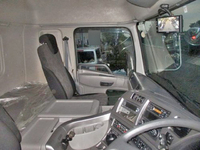 UDトラックスクオンアルミウイング大型（10t）[写真18]