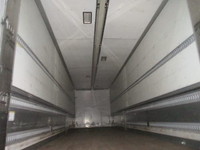 UDトラックスクオンアルミウイング大型（10t）[写真06]