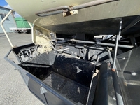 いすゞエルフバキュームカー小型（2t・3t）[写真13]