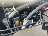 いすゞエルフバキュームカー小型（2t・3t）[写真15]