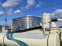 いすゞエルフバキュームカー小型（2t・3t）[写真08]