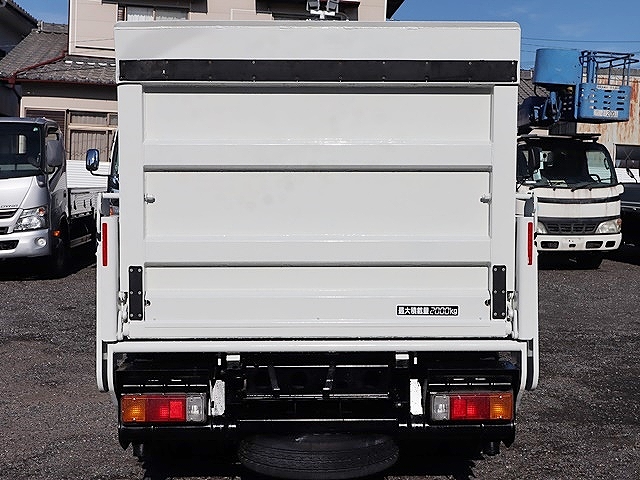 日野デュトロダブルキャブ（Wキャブ）小型（2t・3t）[写真04]