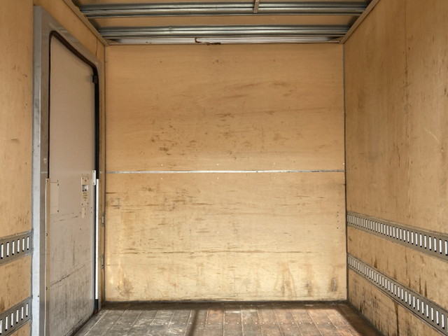 日野デュトロアルミバン小型（2t・3t）[写真15]