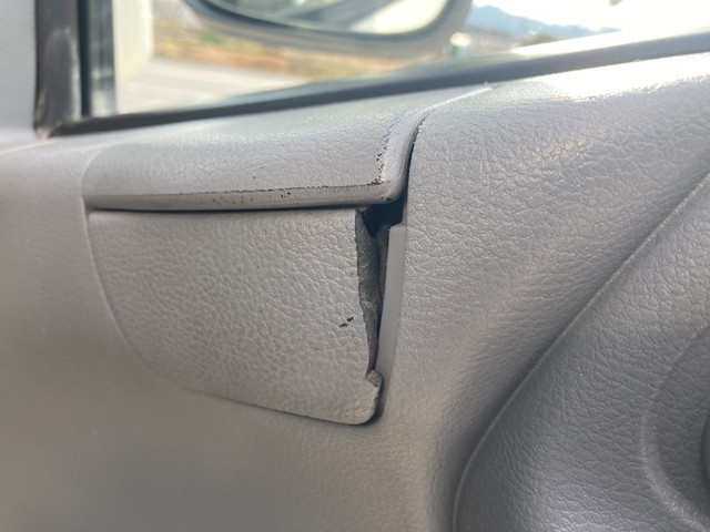 日野デュトロアルミバン小型（2t・3t）[写真28]