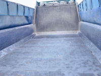 いすゞギガダンプ大型（10t）[写真02]