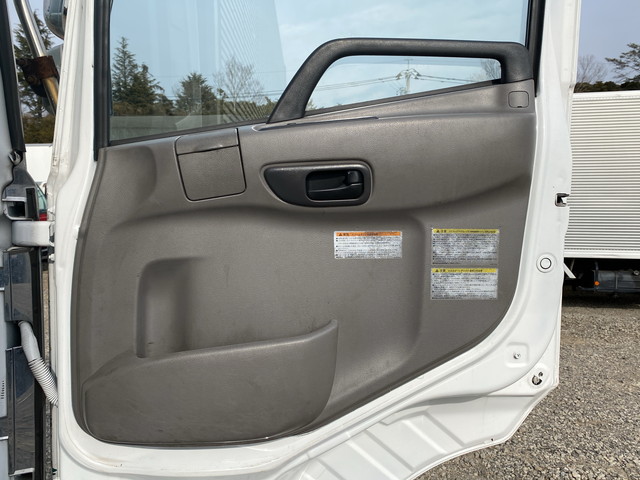 UDトラックスクオンアルミウイング大型（10t）[写真26]