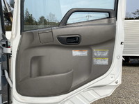 UDトラックスクオンアルミウイング大型（10t）[写真26]