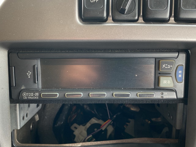 UDトラックスクオンアルミウイング大型（10t）[写真37]