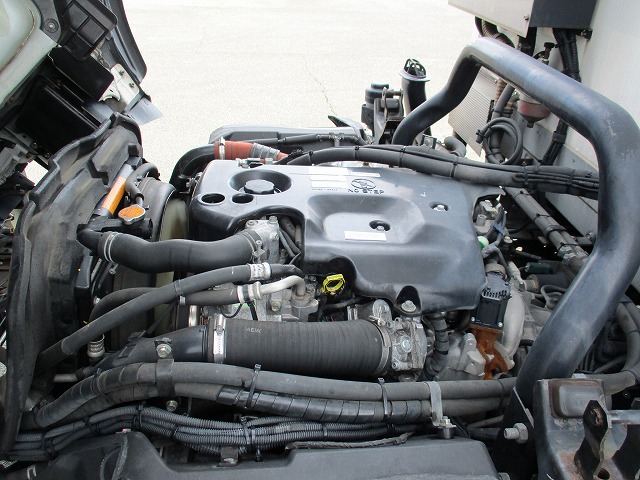 いすゞエルフ冷凍車（冷蔵車）小型（2t・3t）[写真14]