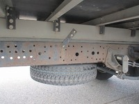 いすゞエルフ冷凍車（冷蔵車）小型（2t・3t）[写真17]