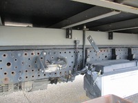 いすゞエルフ冷凍車（冷蔵車）小型（2t・3t）[写真18]