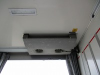 いすゞエルフ冷凍車（冷蔵車）小型（2t・3t）[写真06]