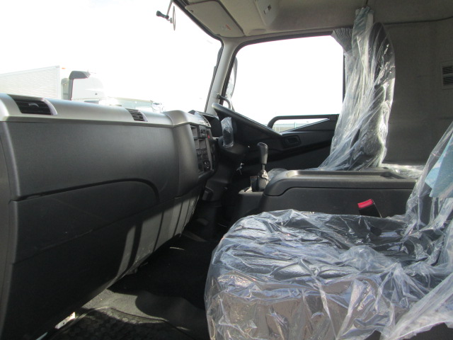 三菱ふそうファイターアルミブロック中型（4t）[写真13]