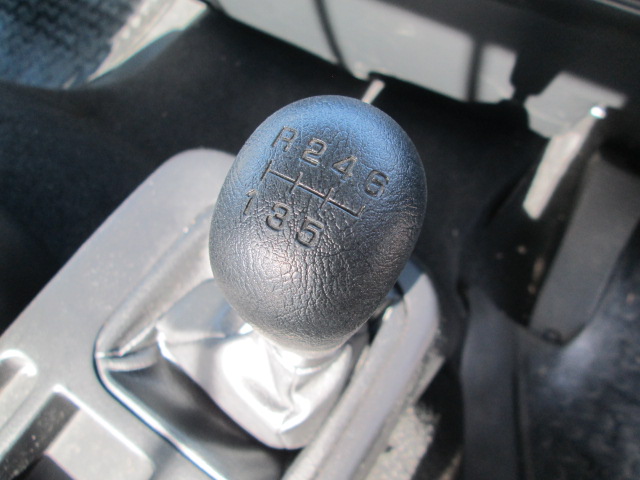 三菱ふそうファイターアルミブロック中型（4t）[写真14]