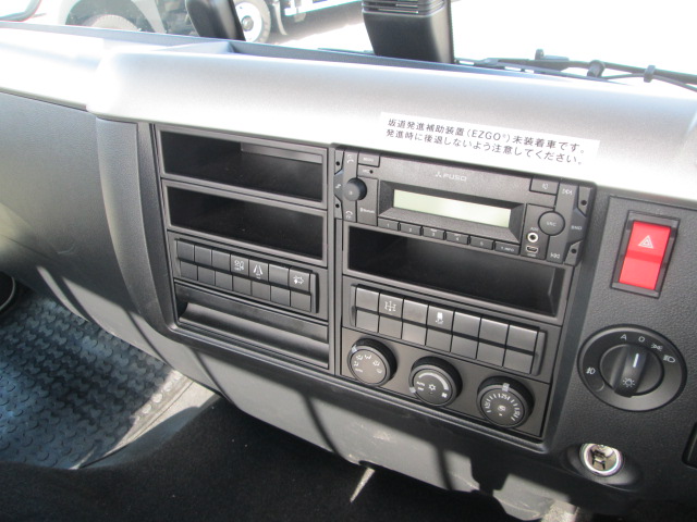 三菱ふそうファイターアルミブロック中型（4t）[写真15]