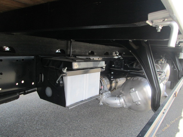 三菱ふそうファイターアルミブロック中型（4t）[写真06]