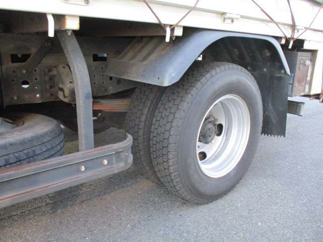 三菱ふそうキャンター幌車小型（2t・3t）[写真11]