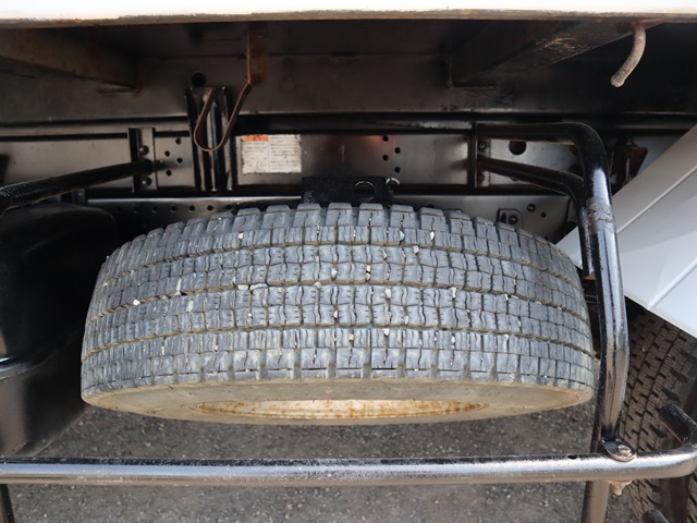 いすゞフォワードダンプ中型（4t）[写真17]