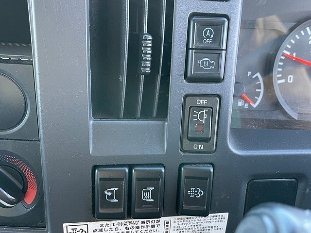 いすゞエルフアルミバン小型（2t・3t）[写真27]