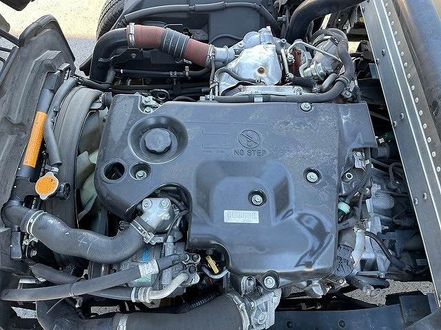 いすゞエルフアルミバン小型（2t・3t）[写真33]