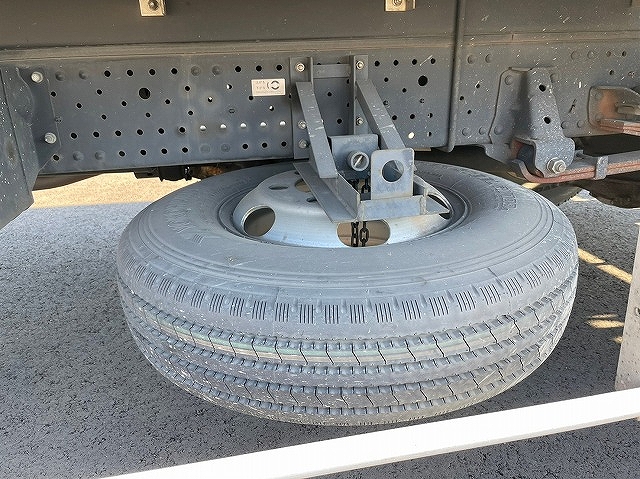 いすゞエルフアルミバン小型（2t・3t）[写真37]