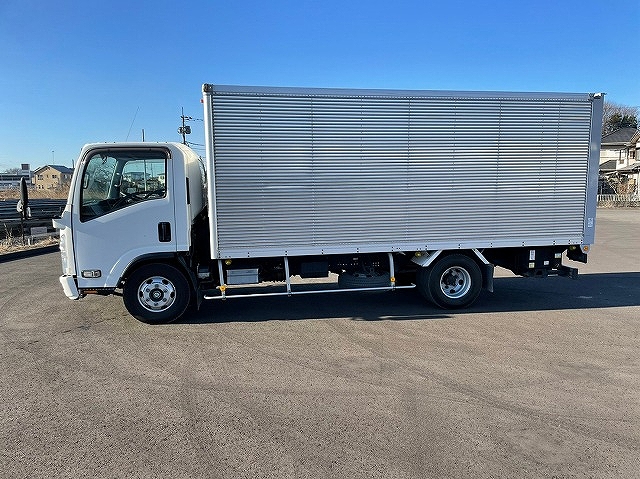 いすゞエルフアルミバン小型（2t・3t）[写真07]