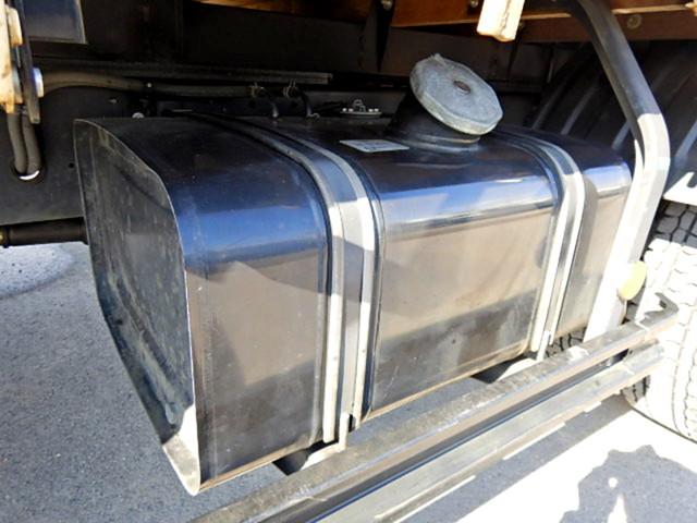 日野レンジャー平ボディ中型（4t）[写真25]