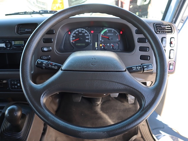 三菱ふそうローザマイクロバス[写真25]