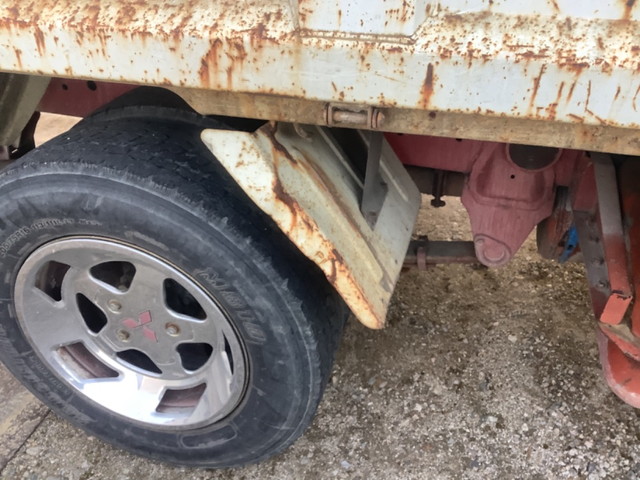 三菱ふそうキャンターダンプ小型（2t・3t）[写真16]