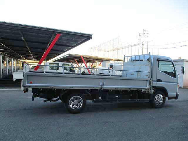 日産アトラス平ボディ小型（2t・3t）[写真06]