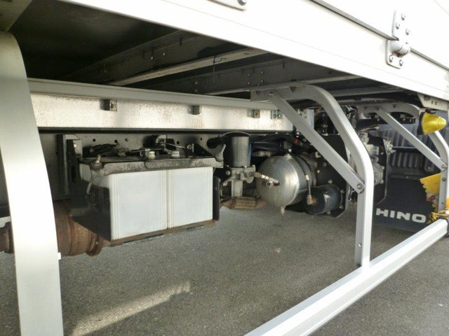 日野レンジャーアルミウイング中型（4t）[写真33]