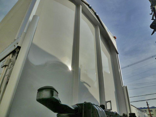 日野レンジャーアルミウイング中型（4t）[写真35]