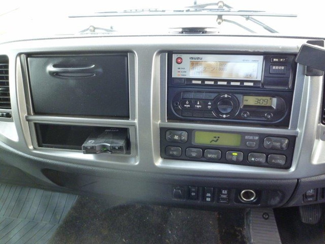 日野レンジャーアルミウイング中型（4t）[写真06]