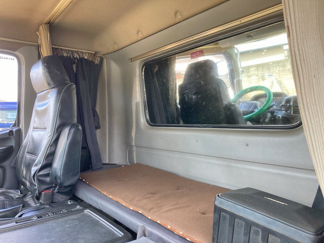 日野レンジャーアルミブロック中型（4t）[写真32]