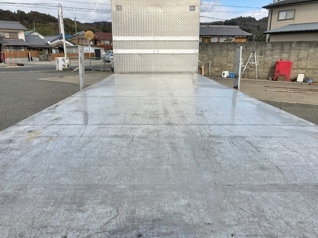 日野レンジャーアルミブロック中型（4t）[写真09]