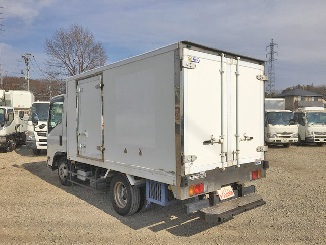 いすゞエルフ冷凍車（冷蔵車）小型（2t・3t）[写真04]