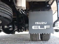 いすゞエルフイベントカー小型（2t・3t）[写真31]
