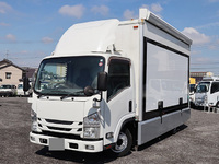 いすゞエルフイベントカー小型（2t・3t）[写真03]