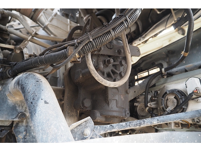 いすゞギガダンプ大型（10t）[写真14]