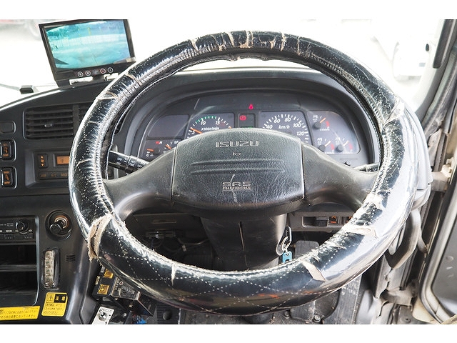 いすゞギガダンプ大型（10t）[写真39]