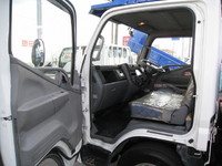 三菱ふそうキャンター高所作業車小型（2t・3t）[写真10]