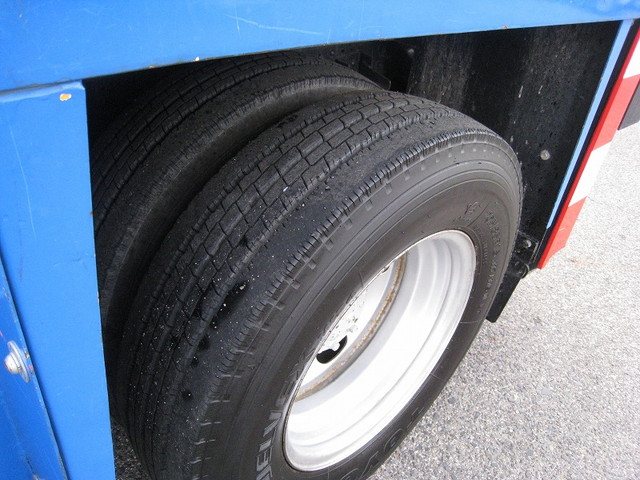 三菱ふそうキャンター高所作業車小型（2t・3t）[写真19]