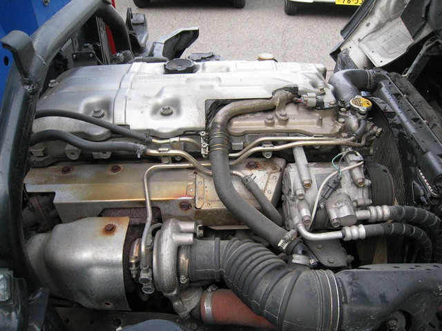 三菱ふそうキャンター高所作業車小型（2t・3t）[写真21]